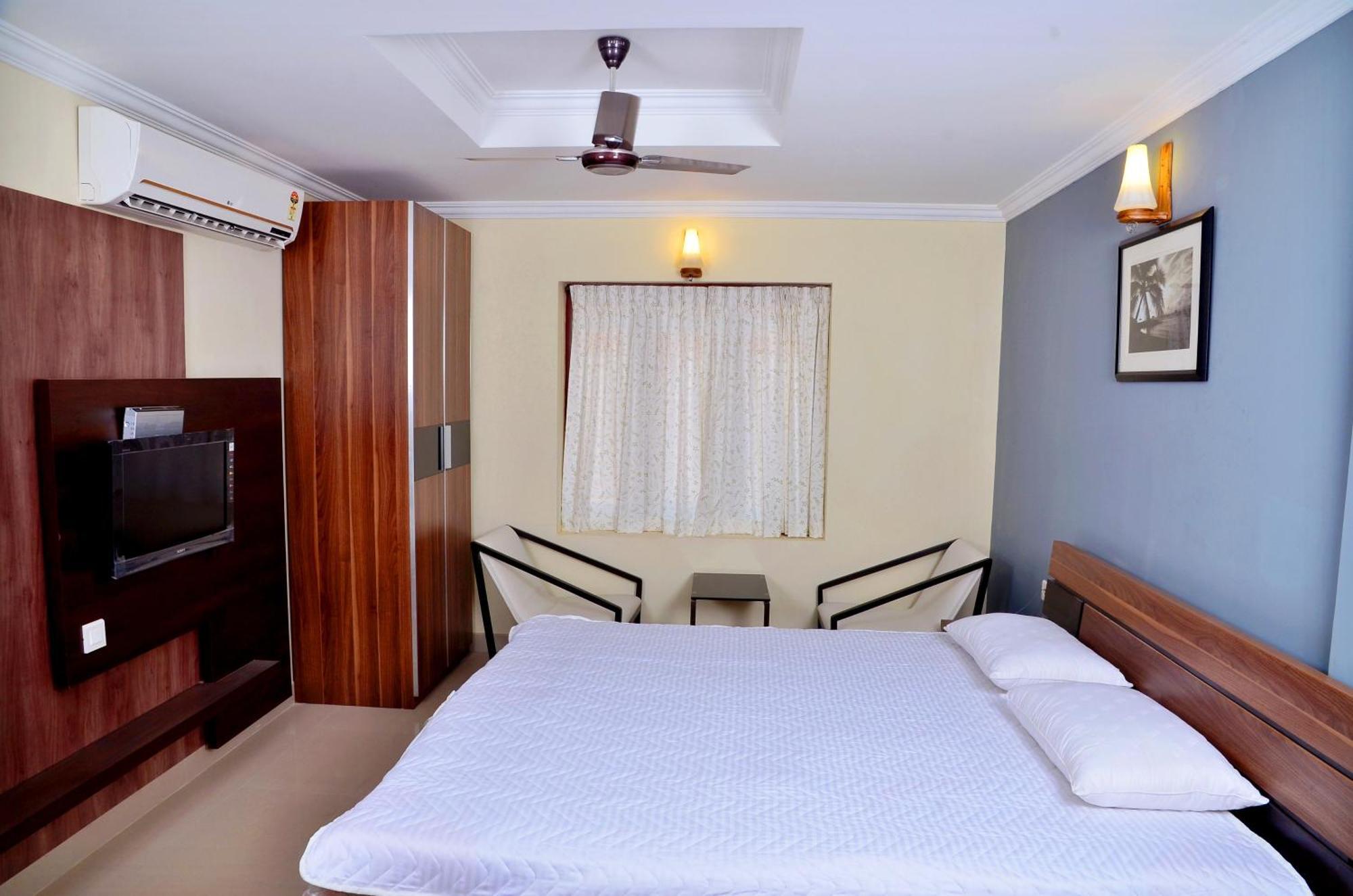 French Avenue Hotell Mahe Eksteriør bilde