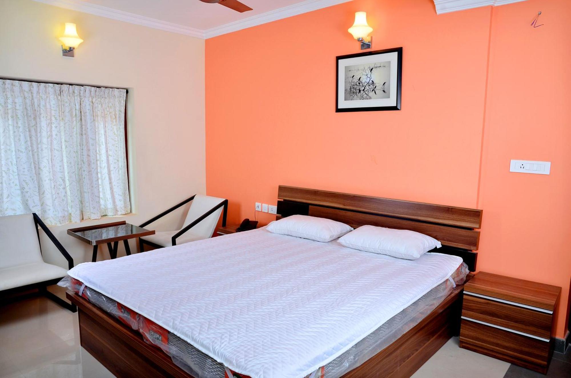 French Avenue Hotell Mahe Eksteriør bilde