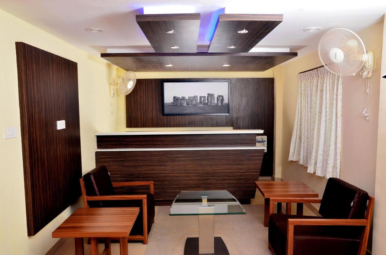 French Avenue Hotell Mahe Eksteriør bilde